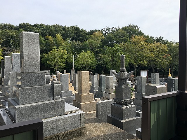 平和公園　威音院墓地01